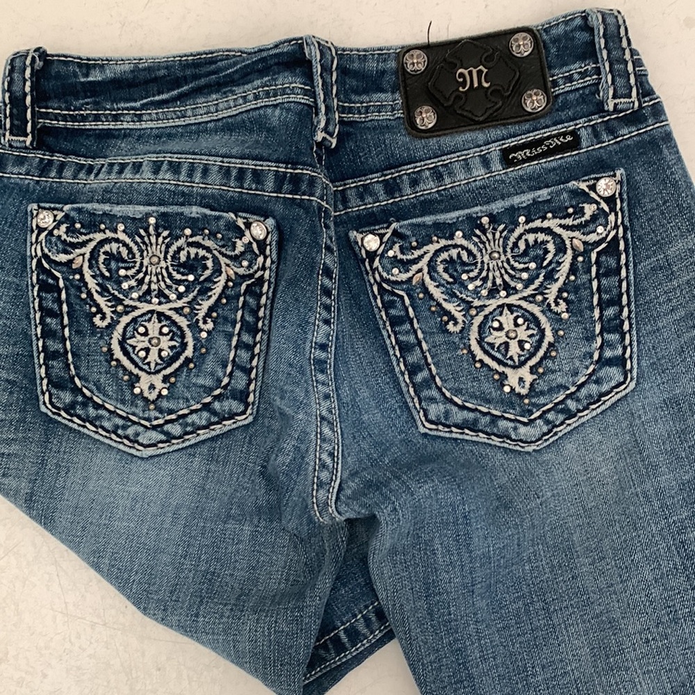 Miss Me jeweled capris